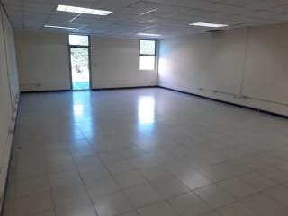 Bodega en alquiler zona 12 — Bodega / Ofibodega en Alquiler en Zona 12, Guatemala, Ciudad — miniatura 4 de 13