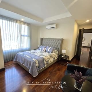 Apartamento en renta zona 14 edificio Santa Inés amueblado de 2 habitaciones + 2 parqueos — Apartamento en Alquiler en Santa Inés, Zona 14, Guatemala, Ciudad — miniatura 2 de 8