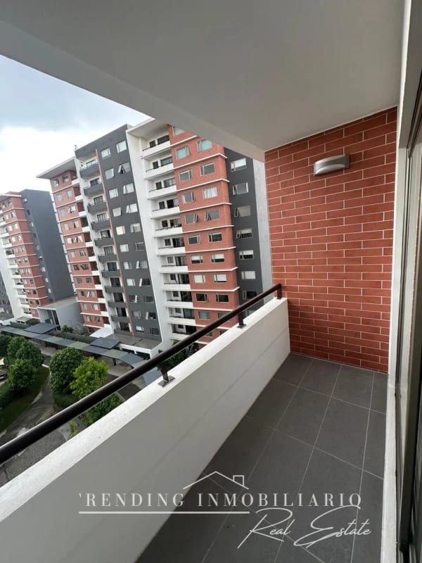 Apartamento en renta zona 14 edificio Segheria de 3 habitaciones + 3 parqueos — Apartamento en Alquiler en Segheria, Zona 14, Guatemala, Ciudad — foto 11 de 14
