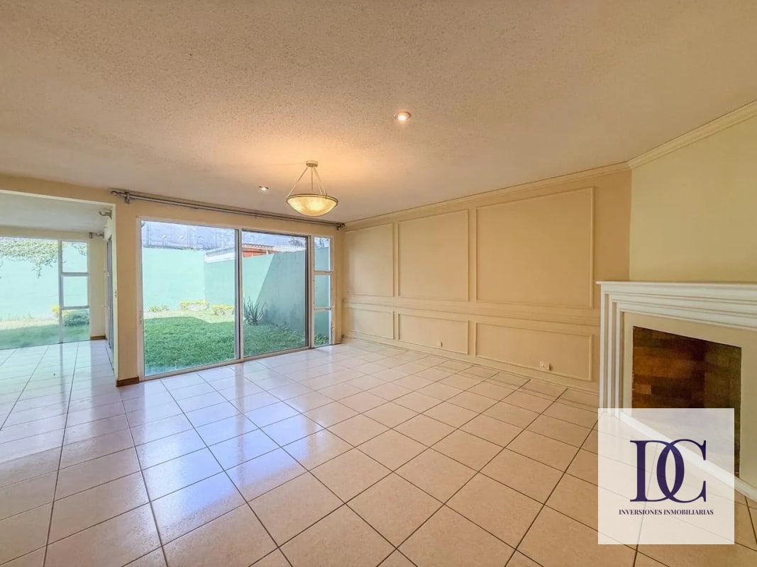 📍 CASA EN VENTA – CAÑADAS DE ELGIN | ZONA 13 - 11
