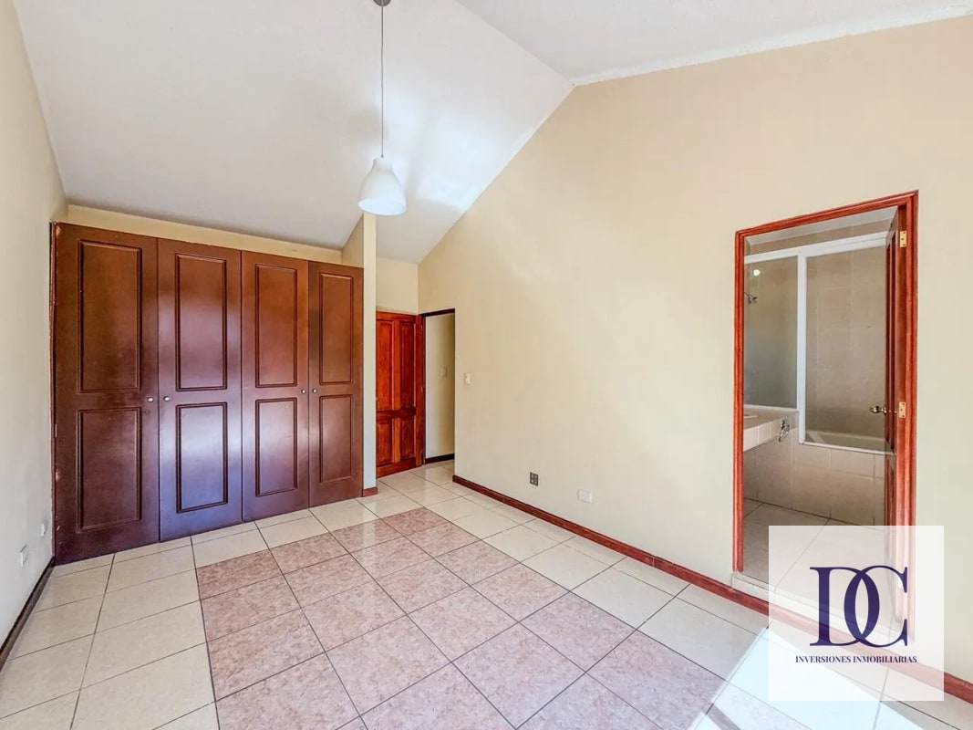 📍 CASA EN VENTA – CAÑADAS DE ELGIN | ZONA 13 - 9