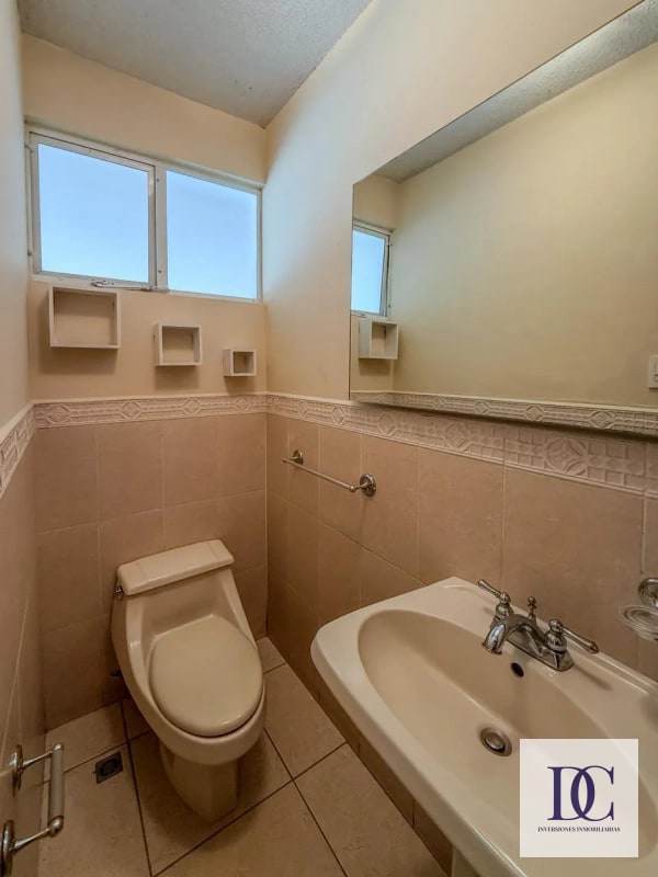 📍 CASA EN VENTA – CAÑADAS DE ELGIN | ZONA 13 - 3