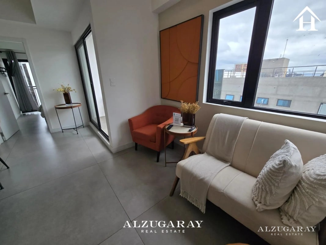 APTO. AMUEBLADO C/ BALCÓN - 2 HAB. / EDIFICIO EN ZONA 10 — Apartamento en Alquiler en Zona 10, Guatemala, Ciudad — foto 8 de 10