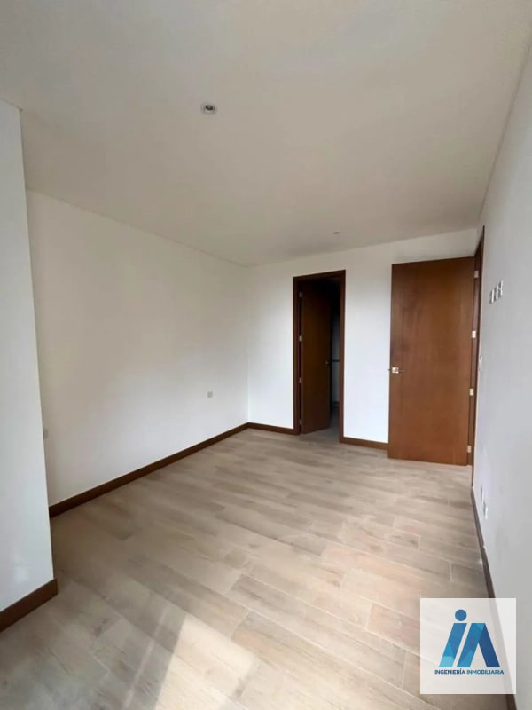 VENTA DE APARTAMENTO, 📍Edificio Ferré Diez, Zona 10  Es el refugio perfecto para quienes buscan vivir en el distrito empresarial con la serenidad de un entorno natural - 11