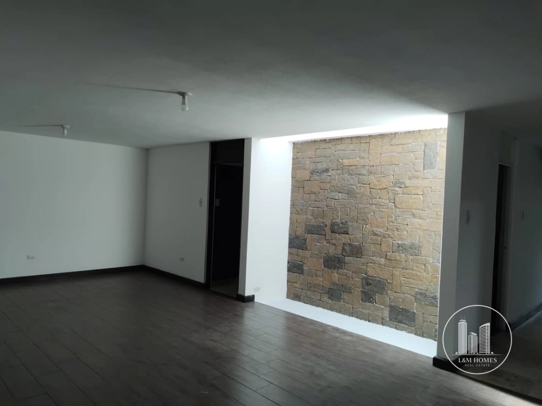Casa en renta - Zona 15 VH3 - 9