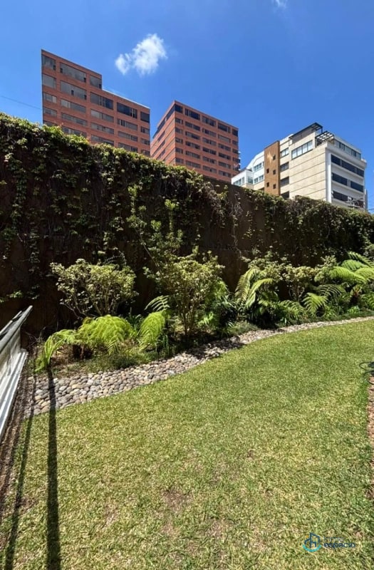 Apartamento en venta o alquiler en Edificio Plenum, 5ta Avenida Zona 14 - 3