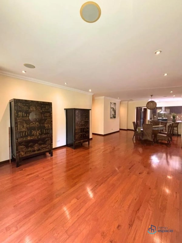 Apartamento en venta o alquiler en Edificio Plenum, 5ta Avenida Zona 14 - 1