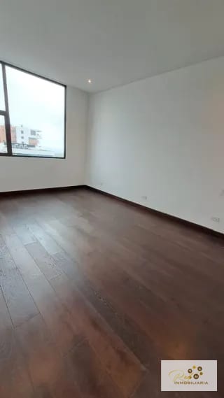APARTAMENTO DE LUJO EN VENTA  📍 Edificio Echo – Zona 14 — Apartamento en Venta en Echo, Zona 14, Guatemala, Ciudad — miniatura 13 de 15