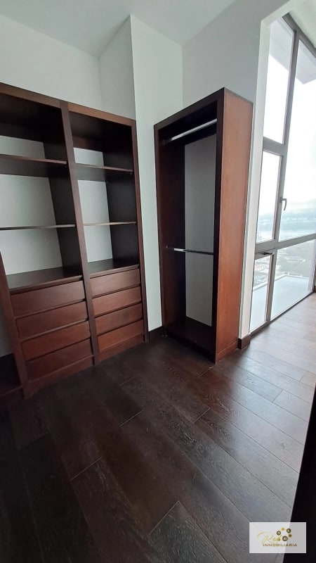 APARTAMENTO DE LUJO EN VENTA  📍 Edificio Echo – Zona 14 - 3