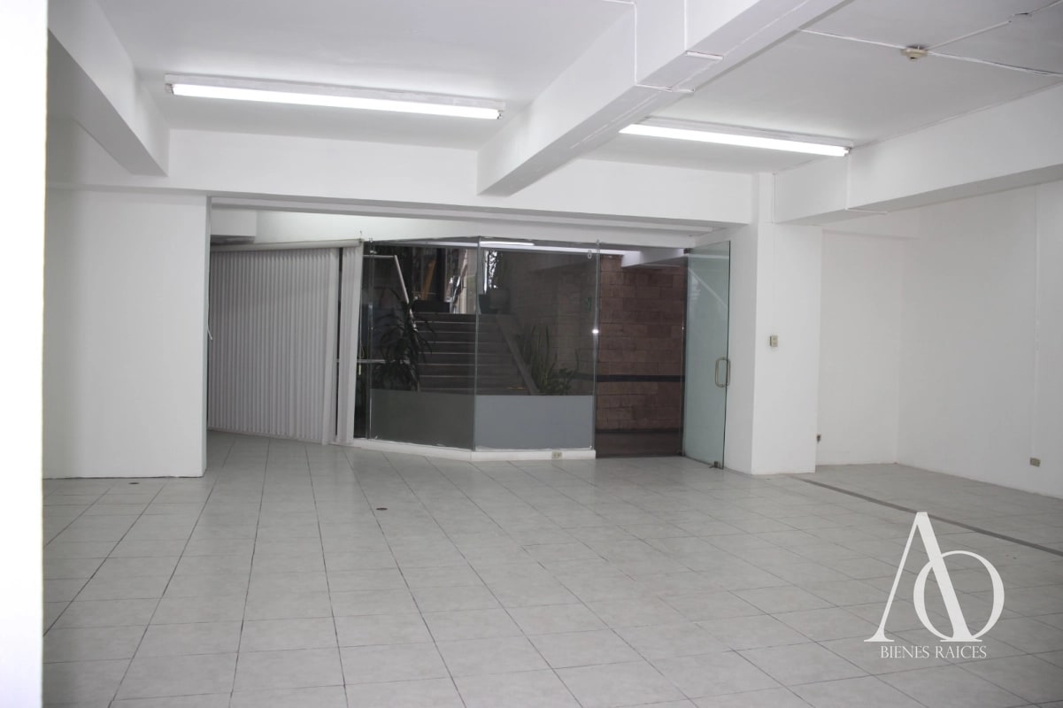 Local en Alquiler Edificio Murano Center, zona 10 N1 / EN DIRECTO - 6