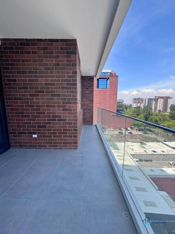 Apartamento en venta o alquiler en Edificio Echo, Zona 14 - 1