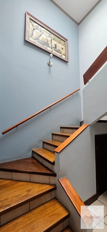 VENTA DE CASA EN ZONA 16 - 5