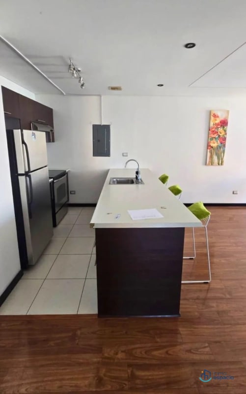 Apartamento en alquiler en Edificio Sublime, Zona 14 - 11