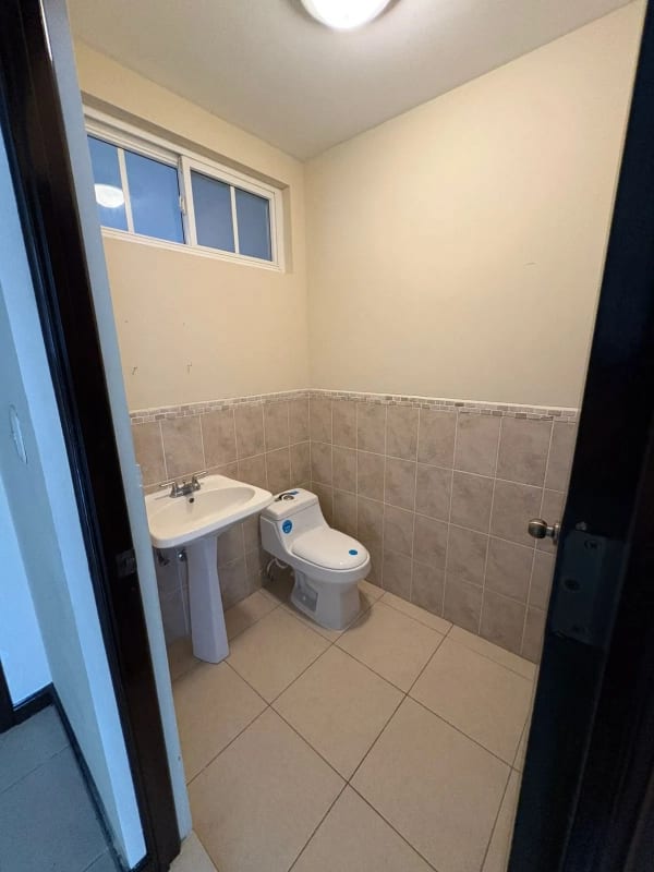 CASA EN VENTA EN KM 19.9 A SAN JOSE PINULA CONDOMINIO LOS MANANTIALES — Casa en Venta en Los Manantiales, Carretera a El Salvador, Guatemala, Ciudad — foto 13 de 17