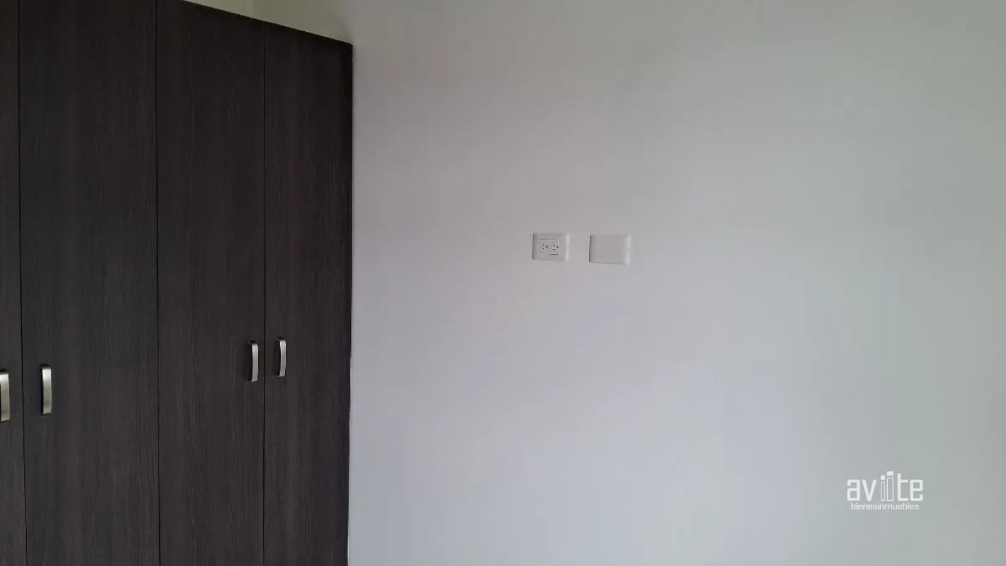 CONDADO NARANJO. Serena. apartamento de 3 habitaciones Q1,400,000 - 8