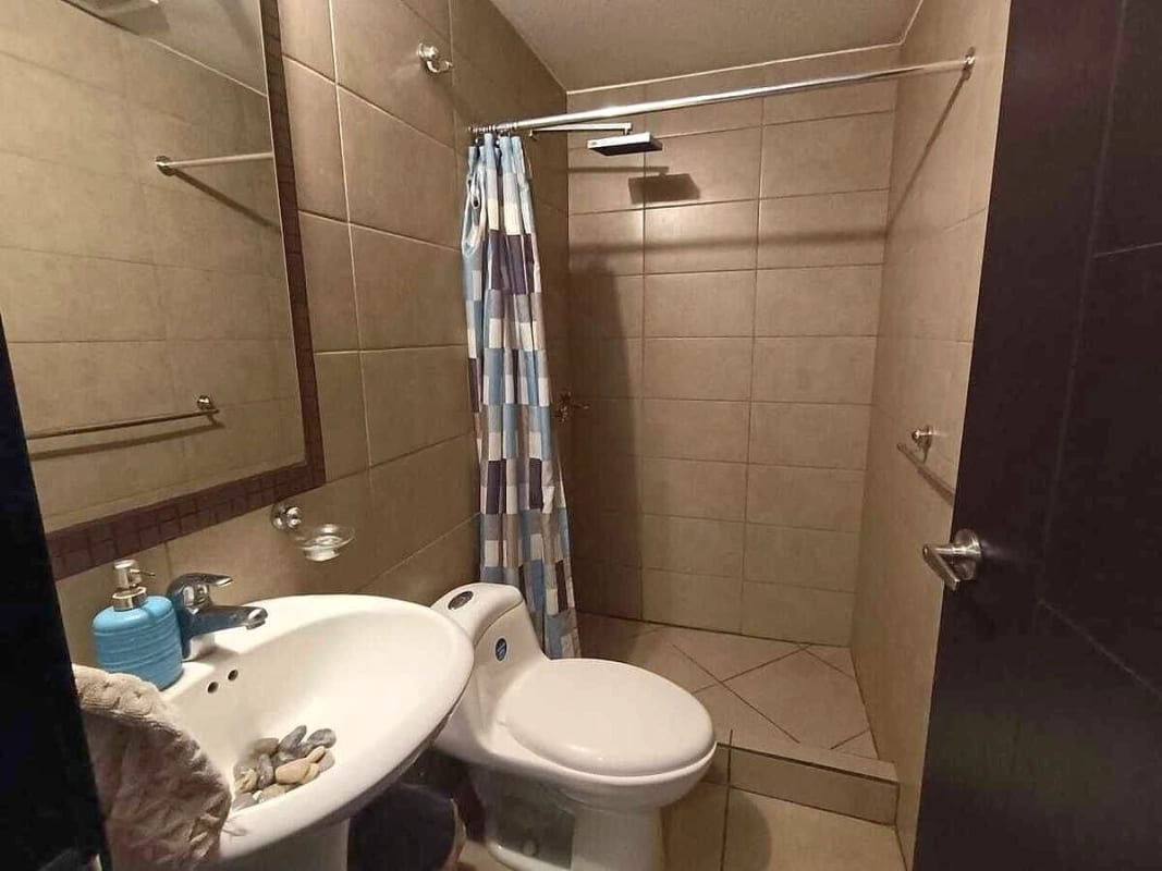 Apartamento amueblado en renta - Edificio Villa Positano Z.13 — Apartamento en Alquiler en Zona 13, Guatemala, Ciudad — foto 4 de 9