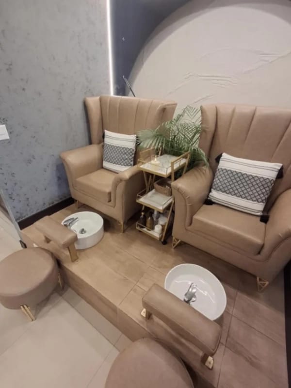 Salón de belleza en Km 16 Carretera a El Salvador — Local en Venta en Carretera a El Salvador, Guatemala, Ciudad — foto 2 de 4