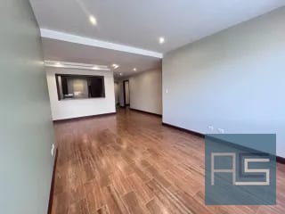 *Amplio apartamento de 2 hab con cuarto de servicio en nivel alto en Renta - Milenia, zona 10* — Apartamento en Alquiler en Milenia, Zona 10, Guatemala, Ciudad — miniatura 4 de 17