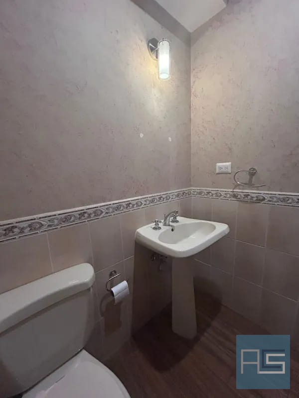 *Amplio apartamento de 2 hab con cuarto de servicio en nivel alto en Renta - Milenia, zona 10* — Apartamento en Alquiler en Milenia, Zona 10, Guatemala, Ciudad — foto 6 de 17