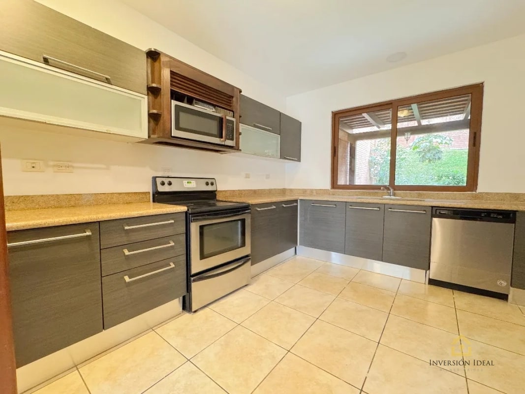 Amplia Casa En Venta $725K Cond. Puerta Grande, Carr.a El Salvador 4 Hab.+Línea Blanca - 8
