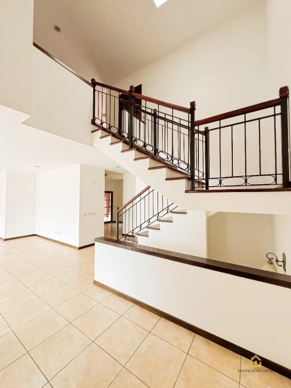 Amplia Casa En Venta $725K Cond. Puerta Grande, Carr.a El Salvador 4 Hab.+Línea Blanca - 3