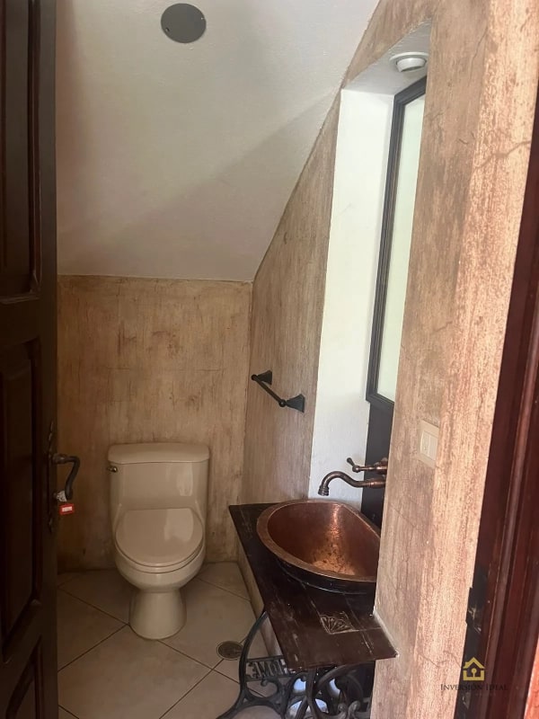 Rento Amplia Casa $1,500 en Kanajuyú 2 | 4 Dormitorios+Jardín y Chimenea Z16 - 8