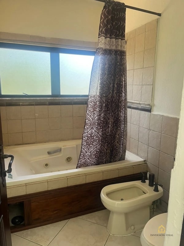Rento Amplia Casa $1,500 en Kanajuyú 2 | 4 Dormitorios+Jardín y Chimenea Z16 - 5