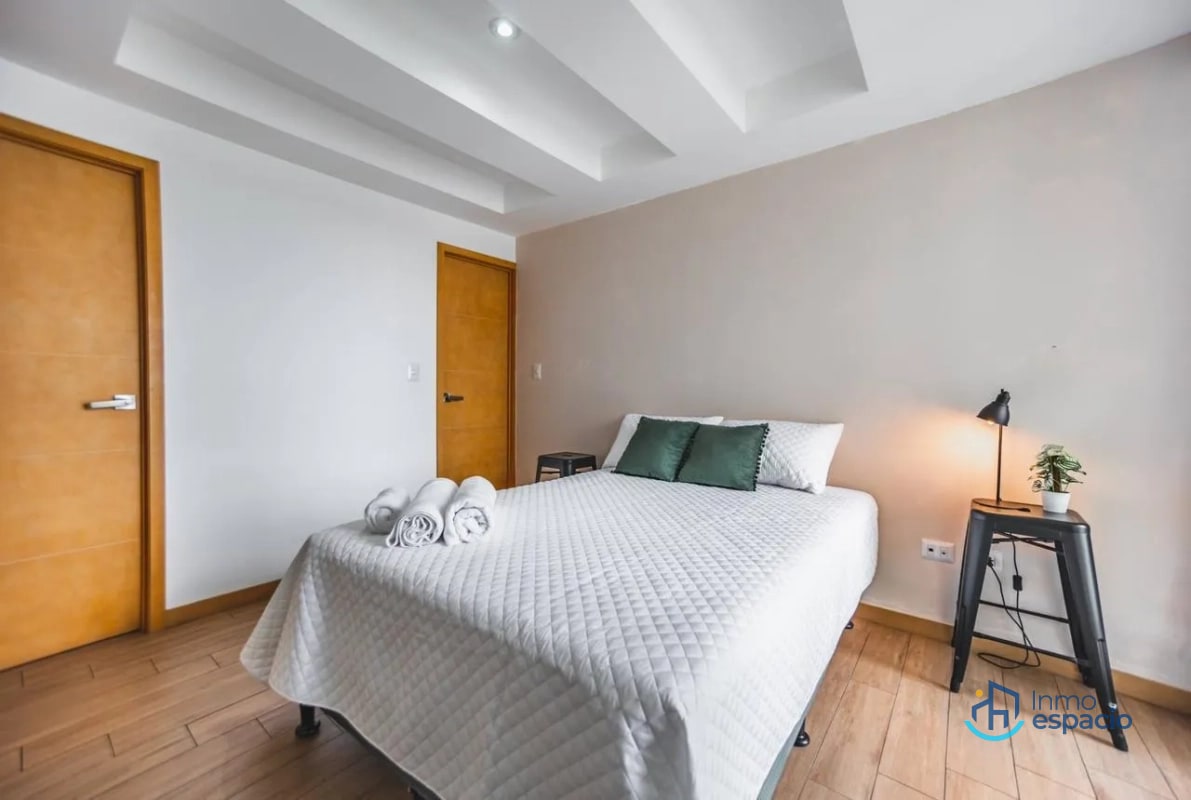 Apartamento amueblado en venta – Edificio CityHaus, Zona 10 - 11