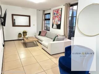 Apartamento Amueblado en renta I Edificio Madeleine I Zona 10 — Apartamento en Alquiler en Zona 10, Guatemala, Ciudad — miniatura 1 de 10