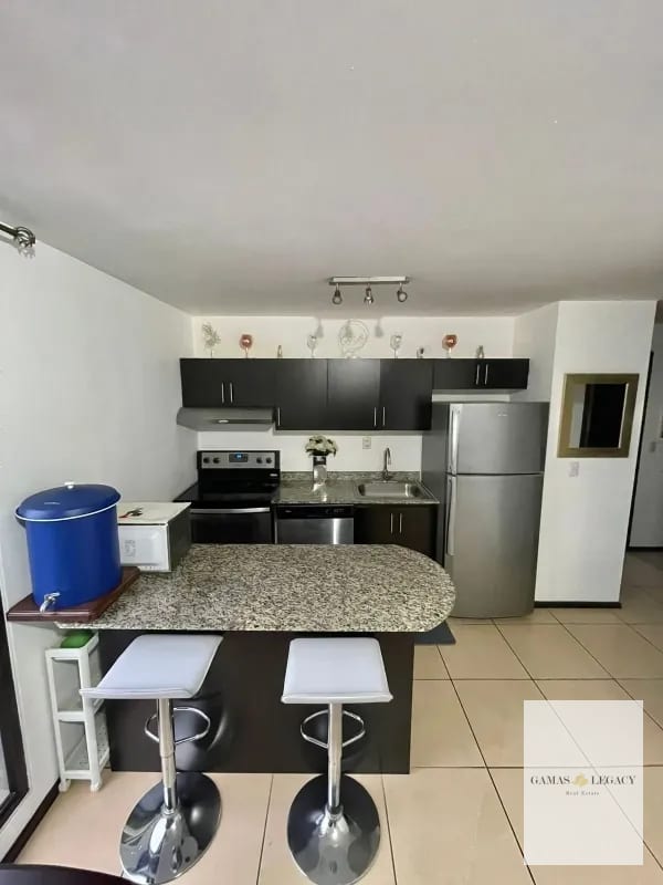 Apartamento Amueblado en renta I Edificio Madeleine I Zona 10 — Apartamento en Alquiler en Zona 10, Guatemala, Ciudad — foto 9 de 10