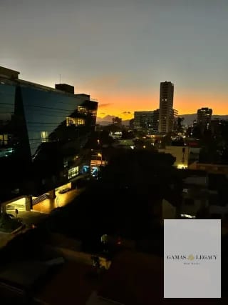 Apartamento Amueblado en renta I Edificio Madeleine I Zona 10 — Apartamento en Alquiler en Zona 10, Guatemala, Ciudad — miniatura 2 de 10