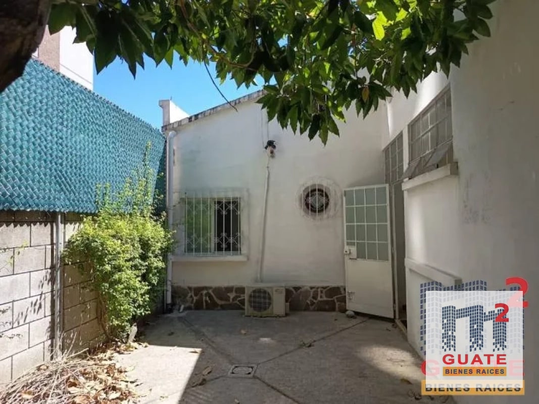 Casa fuera de condominio en Renta, Zona 10 - 10