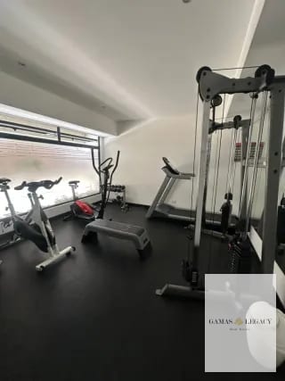 Apartamento en renta I Amueblado I Edificio Fontainebleau I Zona 15 — Apartamento en Alquiler en Zona 15, Guatemala, Ciudad — miniatura 3 de 11