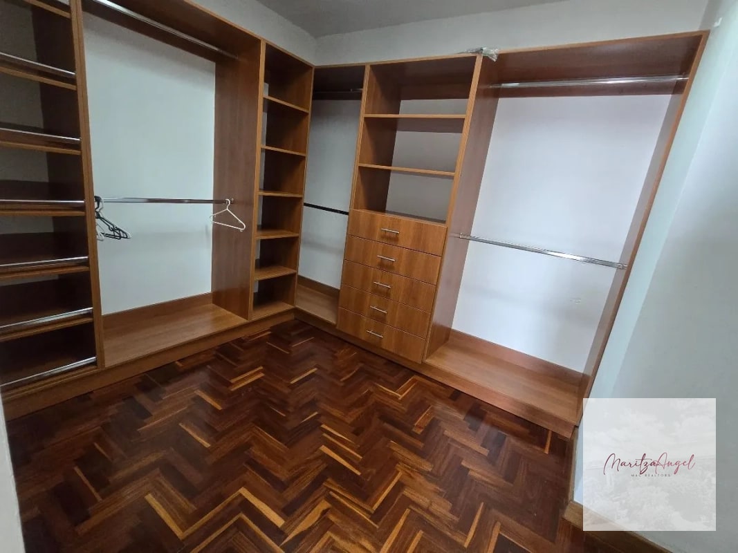 ALQUILER DE CASA EN ZONA 16 - 8