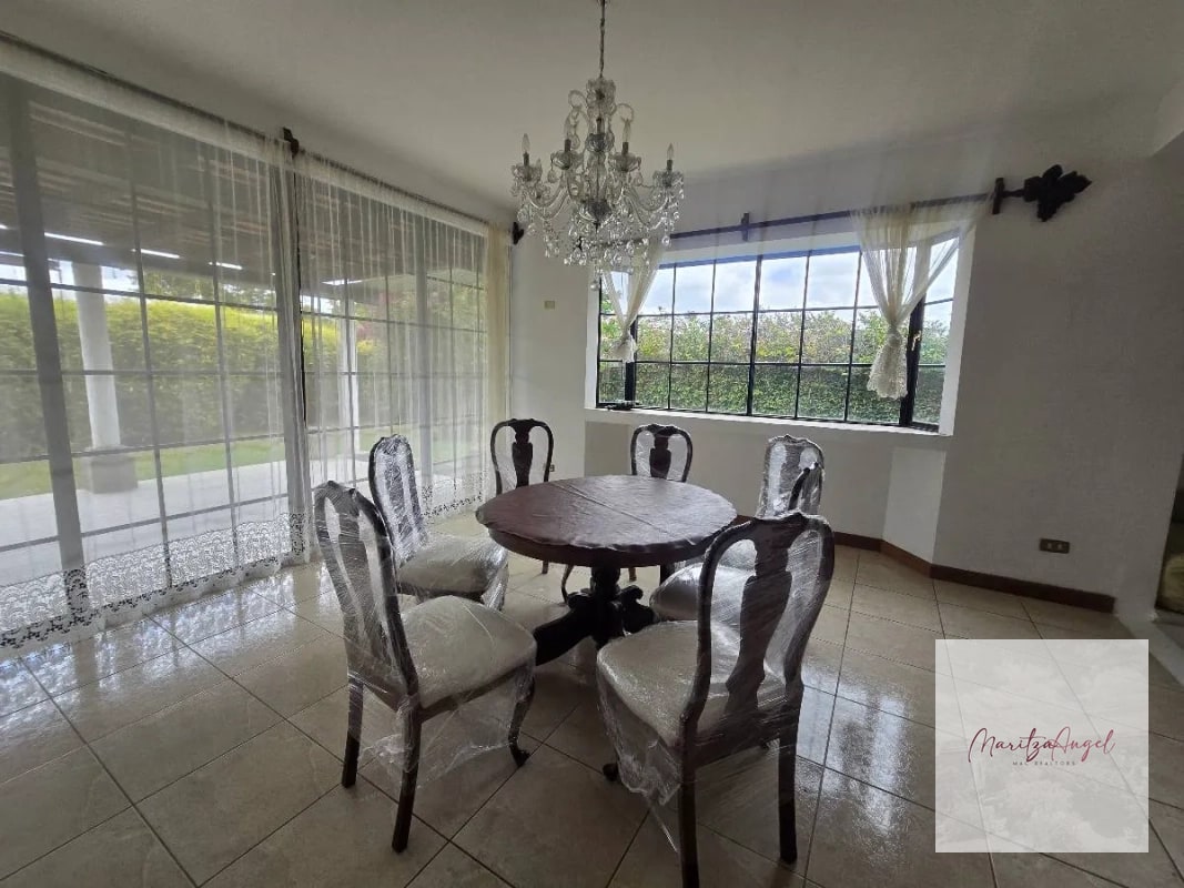 ALQUILER DE CASA EN ZONA 16 - 4