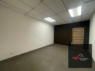 Oficina en Renta Zona 10 — Oficina en Alquiler en Zona 10, Guatemala, Ciudad — miniatura 3 de 9