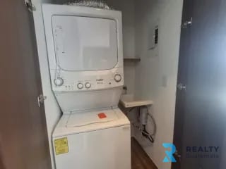 RENTO Apartamento Atarah, Zona 10 — Apartamento en Alquiler en Atarah, Zona 10, Guatemala, Ciudad — miniatura 3 de 10