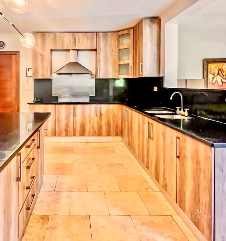 Km. 13.5 CAES • Casa en Venta • Bosques de Las Luces - 7