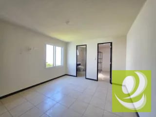 CASA EN VENTA EN HACIENDA DE LAS FLORES VILLA NUEVA — Casa en Venta en Villa Nueva, Guatemala, Ciudad — miniatura 6 de 8