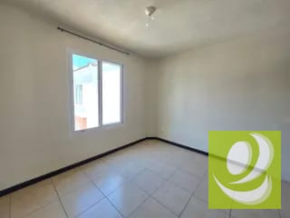 CASA EN VENTA EN HACIENDA DE LAS FLORES VILLA NUEVA — Casa en Venta en Villa Nueva, Guatemala, Ciudad — miniatura 4 de 8