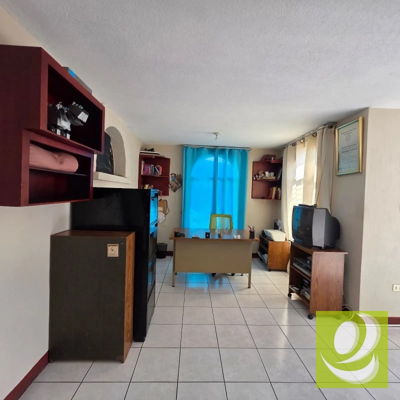 VENDO CASA EN RESIDENCIALES VALLE DEL SOL ZONA 4 MIXCO - 1