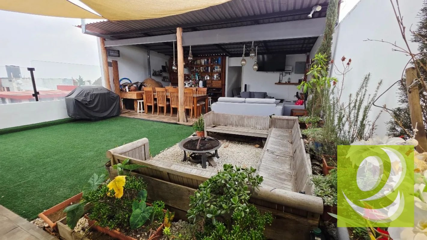 VENDO CASA EN SAN CRISTOBAL SECTOR B4 - 2