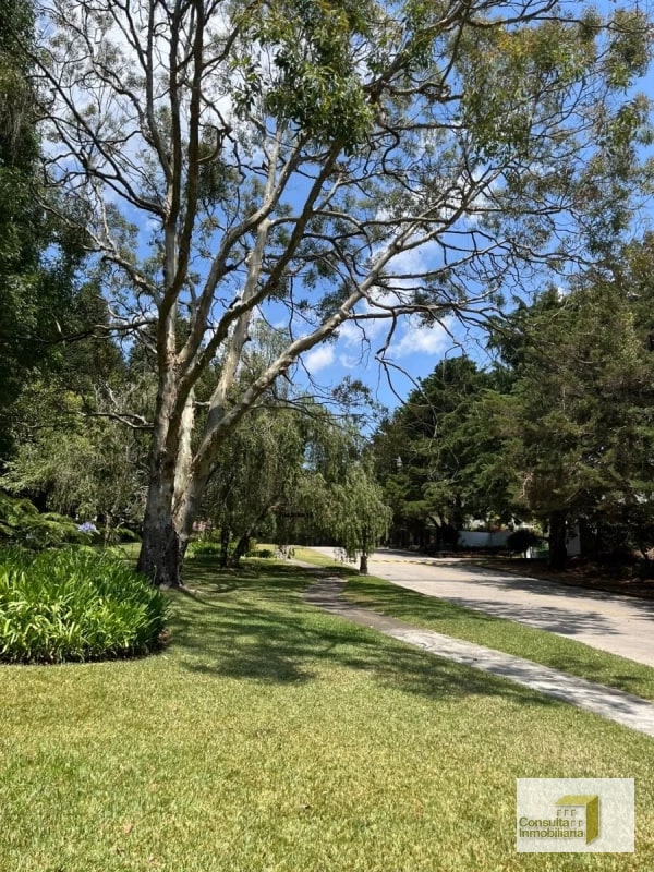 Casa y Campo/ terreno en venta/ 2411v2 - 2