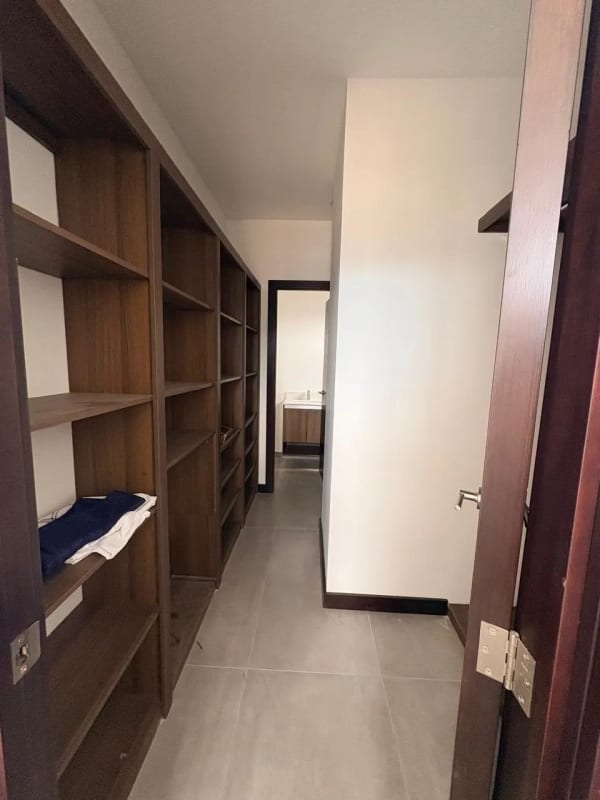 Apartamento en venta en Arlés, Zona 15 — Apartamento en Venta en Arles, Zona 15, Guatemala, Ciudad — foto 9 de 10