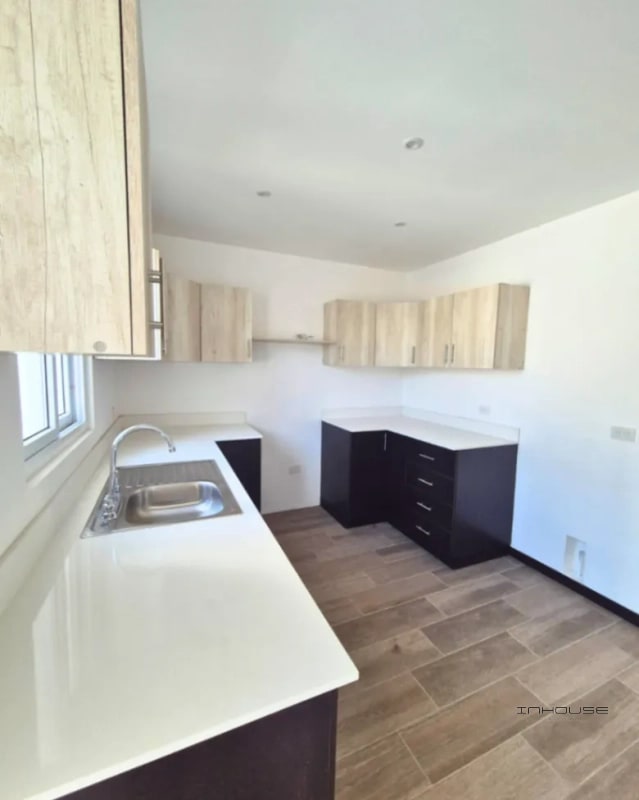 CASA EN VENTA EN ZONA 16 PARA ESTRENAR - 10