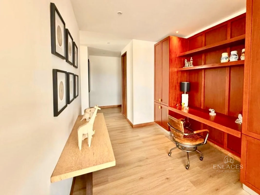 Zona 13 • Apartamento Amueblado en Venta • Edificio Artis - 1