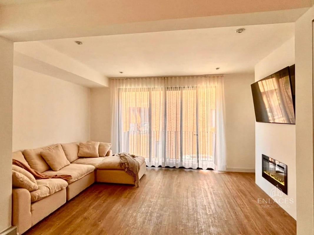 Zona 13 • Casa en Venta • Condominio Iridia Homes - 6