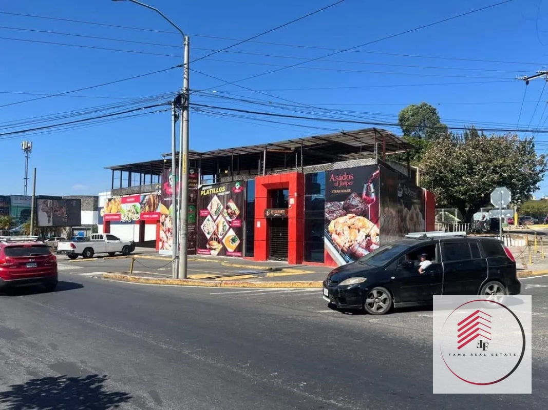 ALQUILER de Local grande ubicado sobre la Aguilar Batres zona 11 ideal para varios negocios iglesia - 12