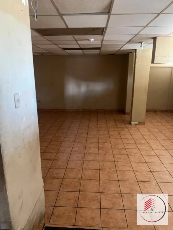 ALQUILER de Local grande ubicado sobre la Aguilar Batres zona 11 ideal para varios negocios iglesia - 5