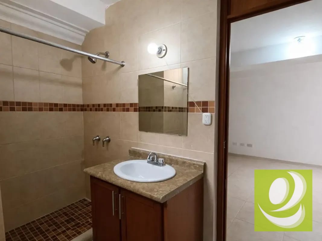 Apartamento en Renta en La Montaña zona 16 cdad — Apartamento en Alquiler en Zona 16, Guatemala, Ciudad — foto 8 de 13
